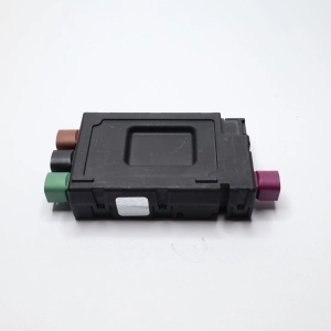 USB distributor with integrated voltage converter 5G0035953D